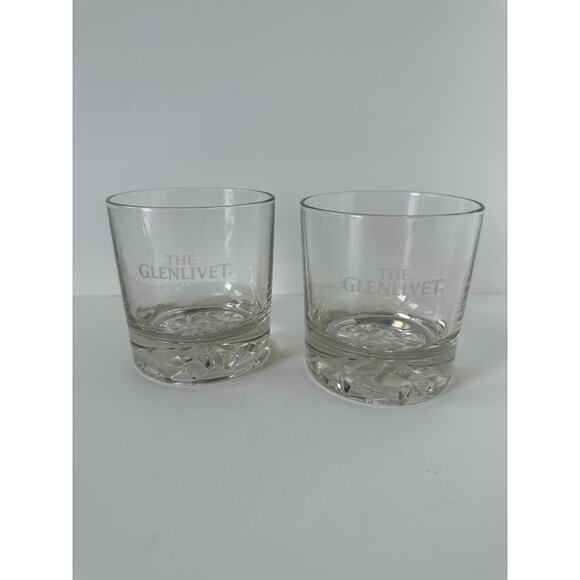 The Glenlivet Scotch Whisky Rocks Glass Raised Cut Base Etched 10 oz Heavy set 2 - Picture 3 of 7